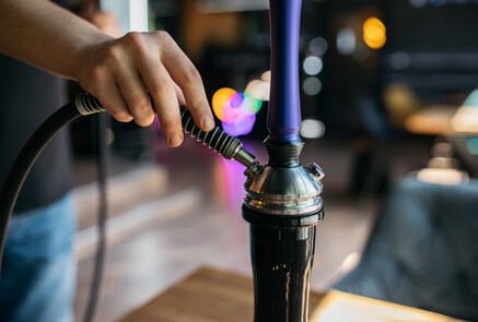 Dar Ağızlı Nargile Şişesinde Temizlik Nasıl Daha Rahat Yapılır?